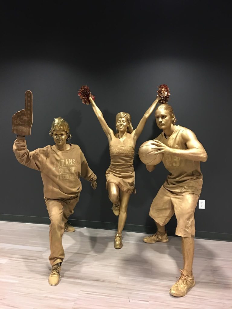 living statues